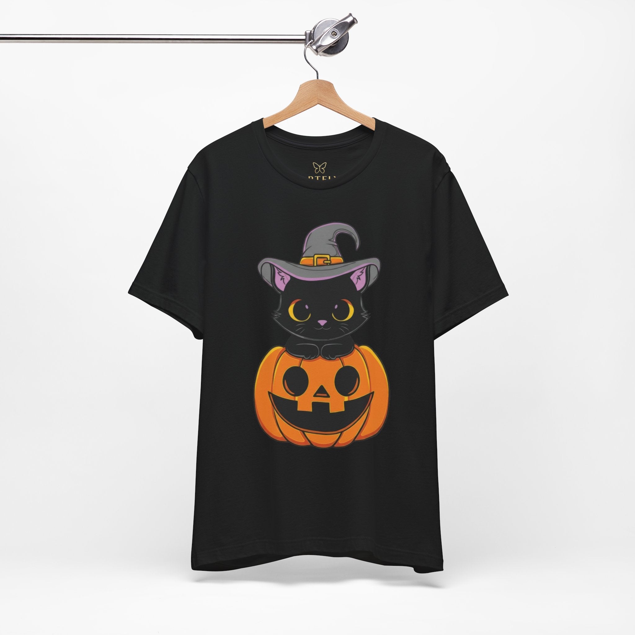 Halloween Cat T-Shirt, Unisex Tee for Autumn, Cozy Halloween Shirt, Spooky Costume Party Wear, Pumpkin and Cat Design